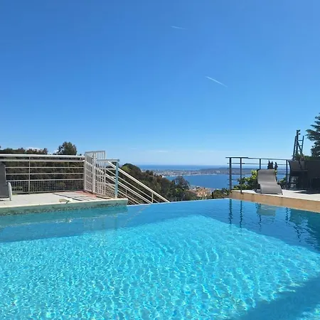 Ferienhaus Cannes Super Cannes Golfe-Juan -- Vue Mer Exceptionnelle Sur La Mediterranee Et Le Cap D'Antibes-- Villa Alamp -- 4 A 6 Chambres --6 Sdb--7 Wc--Piscine Sans Vis A Vis--Superbe Rooftop Panoramique--Cuisine Americaine--Grand Living--Courts Sejours Poss Vallauris