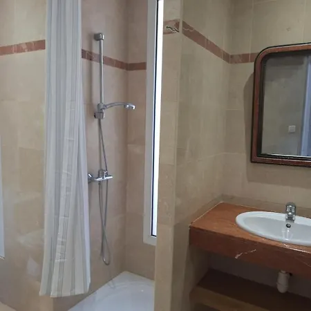 Holiday home Quartier Exclusif De Super Cannes Golfe-juan, Vue Imprenable Cap D'antibes- Alamp 4 A 7 -piscine- Peinture Interieure Et Literie Neuves -superbe Rooftop Sans Vis-a-vis ! Courts Sejours Flexibles Possibles *