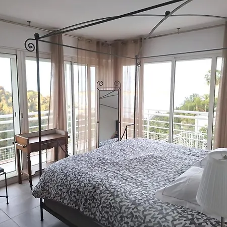Quartier Exclusif De Super Cannes Golfe-juan, Vue Imprenable Cap D'antibes- Alamp 4 A 7 -piscine- Peinture Interieure Et Literie Neuves -superbe Rooftop Sans Vis-a-vis ! Courts Sejours Flexibles Possibles Vallauris