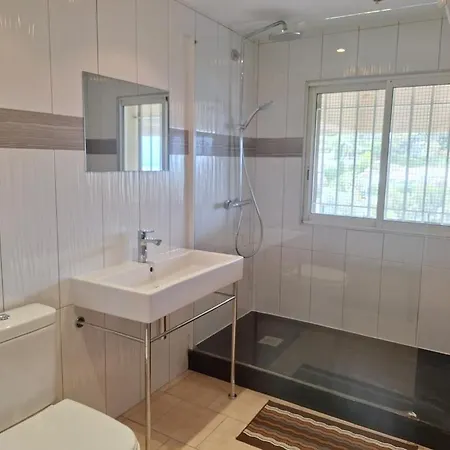 Cannes-Supercannes-Golfejuan--Villa Alamp--Piscine--Vue Mer Exceptionnelle Vallauris