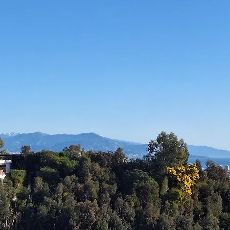 Quartier Exclusif De Super Cannes Golfe-juan, Vue Imprenable Cap D'antibes- Alamp 4 A 7 -piscine- Peinture Interieure Et Literie Neuves -superbe Rooftop Sans Vis-a-vis ! Courts Sejours Flexibles Possibles Holiday home