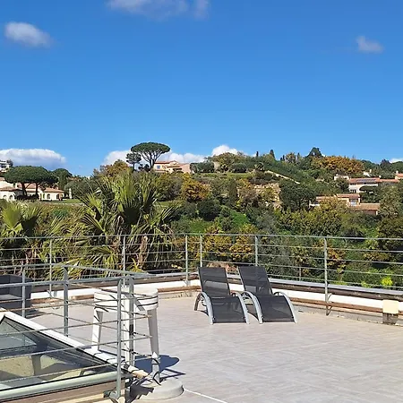 Quartier Exclusif De Super Cannes Golfe-juan, Vue Imprenable Cap D'antibes- Alamp 4 A 7 -piscine- Peinture Interieure Et Literie Neuves -superbe Rooftop Sans Vis-a-vis ! Courts Sejours Flexibles Possibles Vallauris
