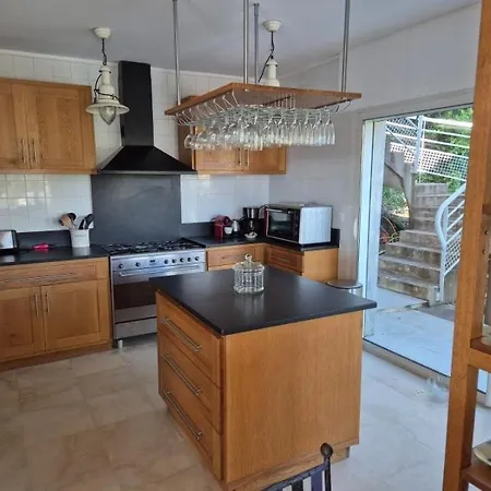 Holiday home Quartier Exclusif De Super Cannes Golfe-juan, Vue Imprenable Cap D'antibes- Alamp 4 A 7 -piscine- Peinture Interieure Et Literie Neuves -superbe Rooftop Sans Vis-a-vis ! Courts Sejours Flexibles Possibles Vallauris