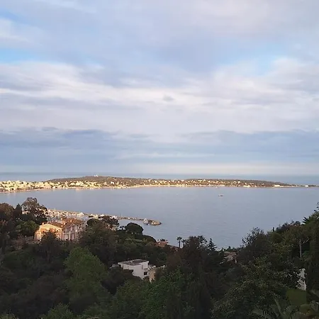 Quartier Exclusif De Super Cannes Golfe-juan, Vue Imprenable Cap D'antibes- Alamp 4 A 7 -piscine- Peinture Interieure Et Literie Neuves -superbe Rooftop Sans Vis-a-vis ! Courts Sejours Flexibles Possibles Vallauris